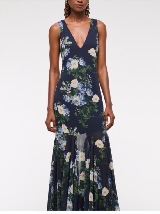 Abercrombie & Fitch Dresses & Skirts - Abercrombie & Fitch Navy Floral V-Neck Fitted-to-Flare Maxi Dress